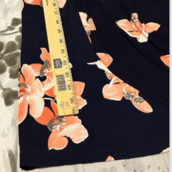 Connected Apparel Ladies Size 10 Multicolor Floral Short Sleeve Wrap Style Dress - Picture 12 of 16